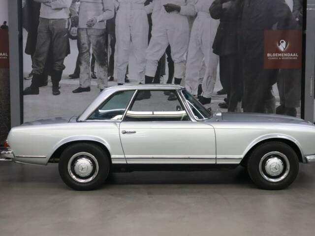 Mercedes-Benz 280 SL
