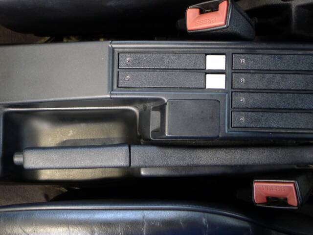 Mercedes-Benz 190 E 2.3-16