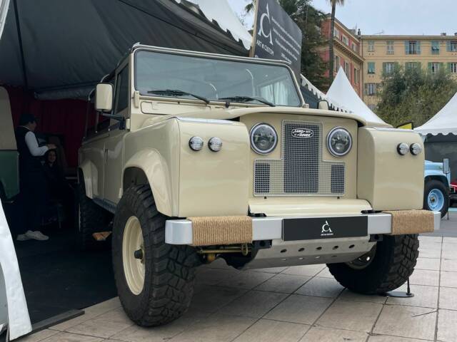 Land Rover 110