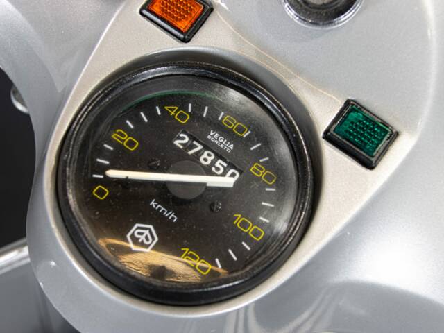 Piaggio Vespa P 200 E