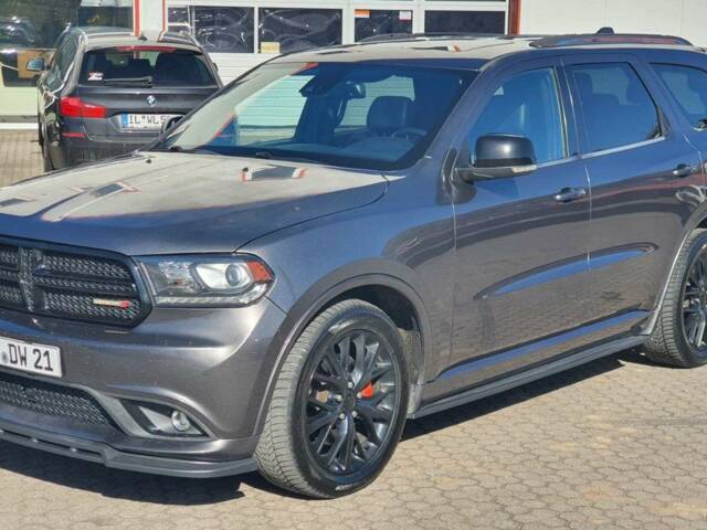 Bild 1/20 von Dodge Durango R&#x2F;T Hemi (2015)