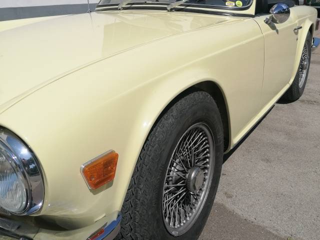 Triumph TR 6