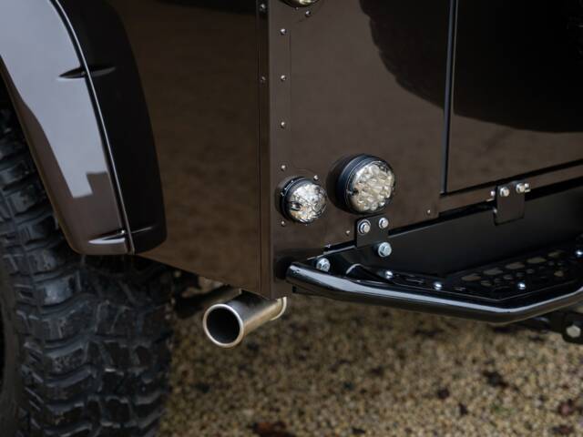 Land Rover 110