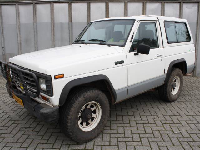 Image 1/17 of Nissan Patrol (1985)