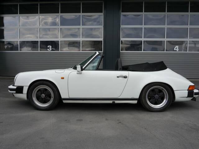 Porsche 911 Carrera 3.2