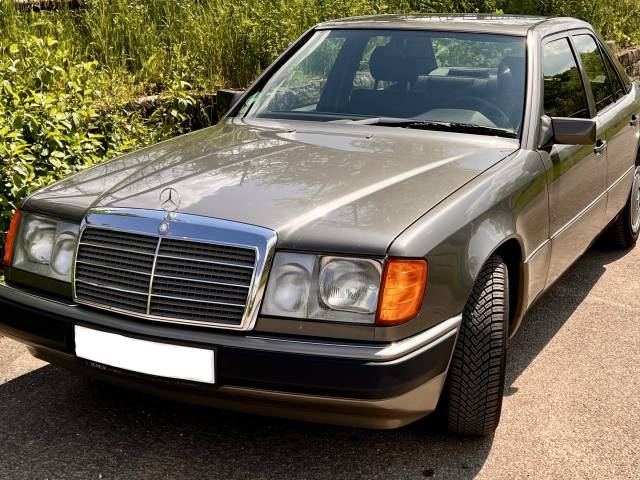 Mercedes 230E, W124, BJ Okt. 1990, 1. Hand, Automatik, ABS, elektr. SD, 136 PS, 2,3L Benziner, Katalysator, Top Zustand