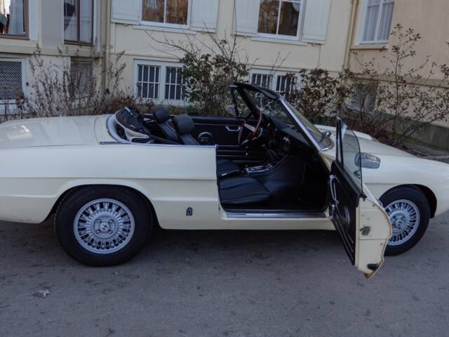 Alfa Romeo 2000 Spider Veloce
