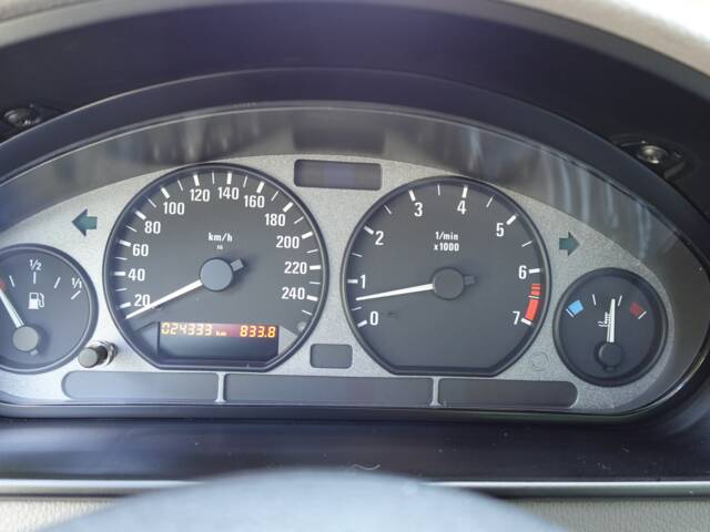 BMW 323ti Compact