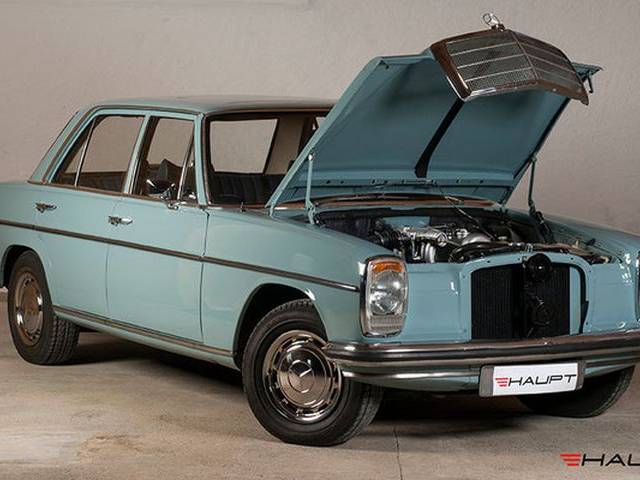 Mercedes-Benz 200 D