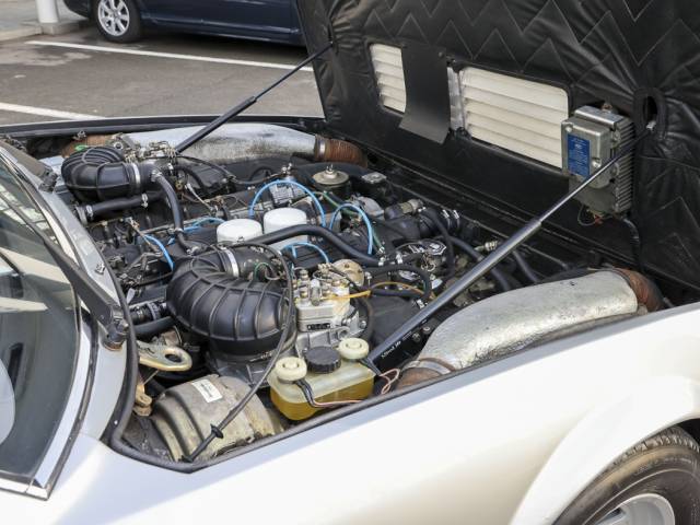 Ferrari 400i