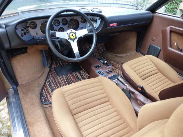 Ferrari Dino 308 GT4 - Ferrari Dino 308 GT4 Coupé 1975