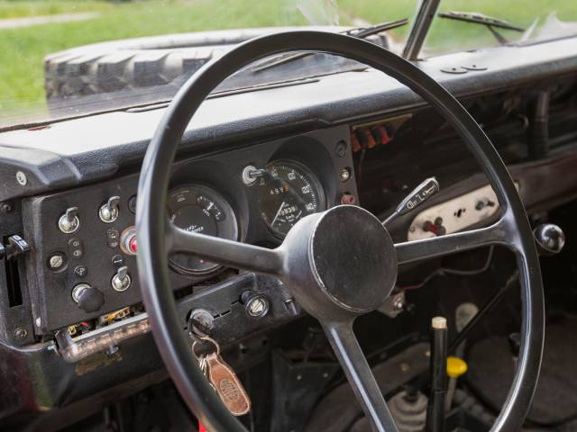 Land Rover 88