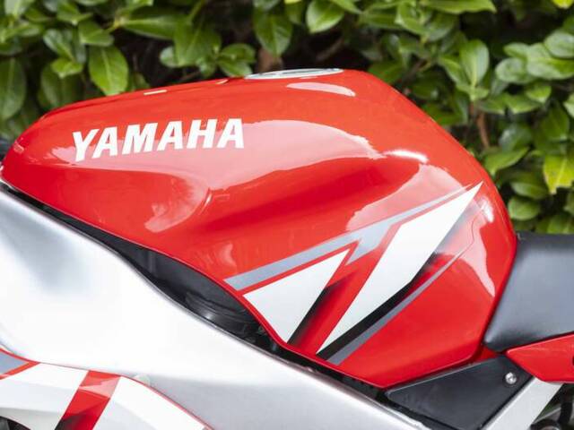 Yamaha YZF-R1