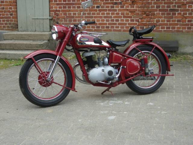 Triumph (TWN) BDG 250 H - Triumph BDG 250 H 1957