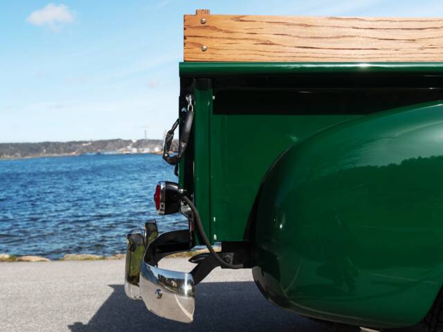 Chevrolet 3100 ½-ton Stepside