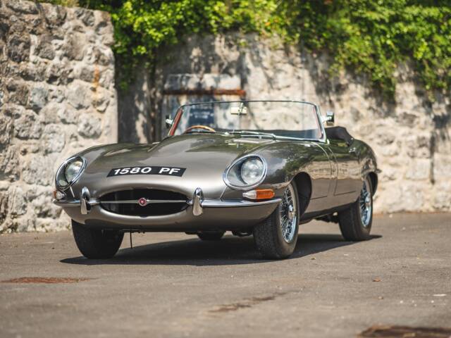 Image 1/50 de Jaguar Type E 3.8 (1963)