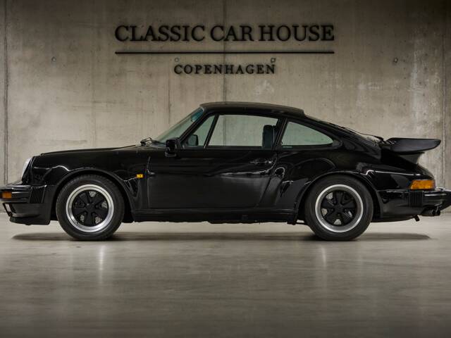 Porsche 911 Turbo 3.3