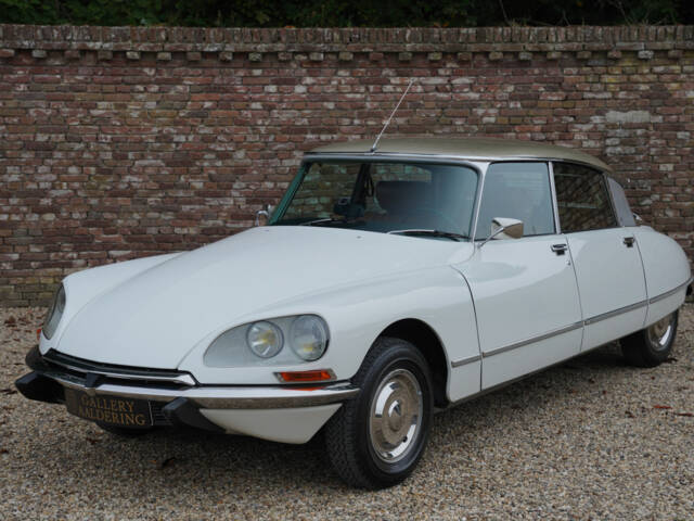 Immagine 1/50 di Citroën DS 21 Pallas (1971)