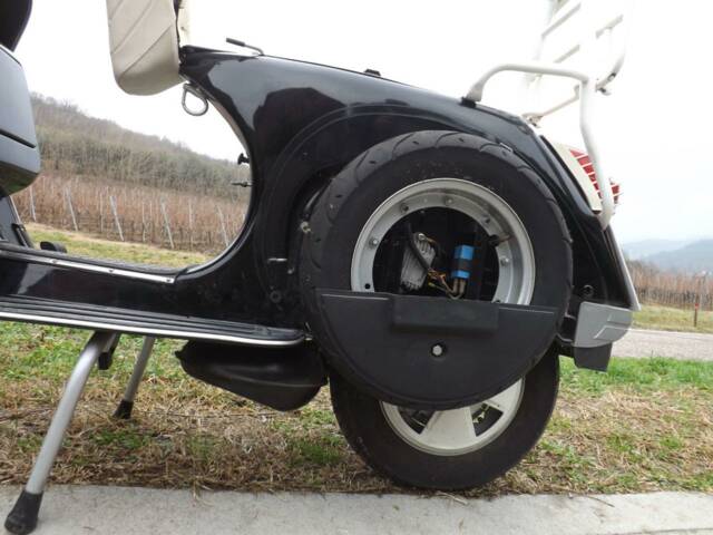 Piaggio Vespa PX 125 E