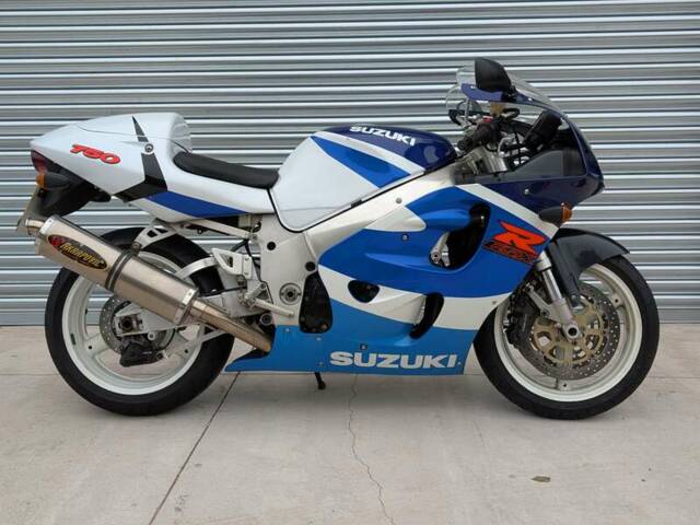 Suzuki GSX-R 750