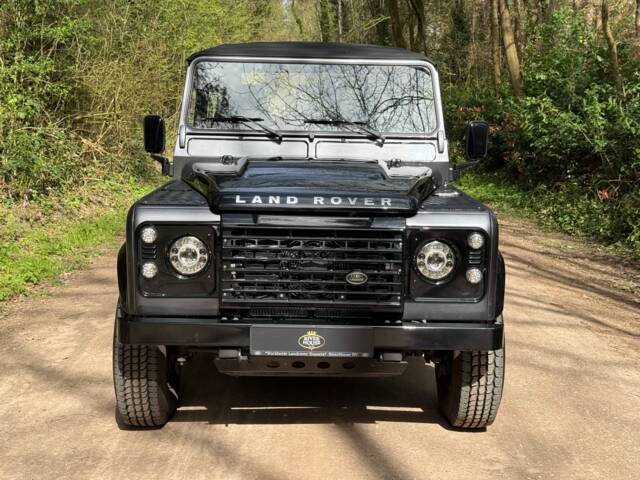 Land Rover Defender 90