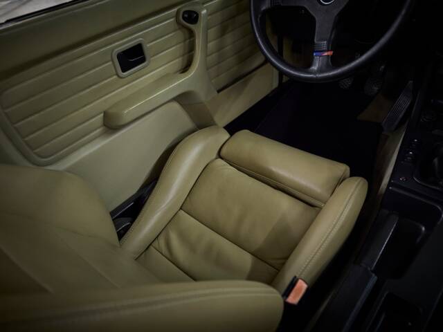BMW 325i