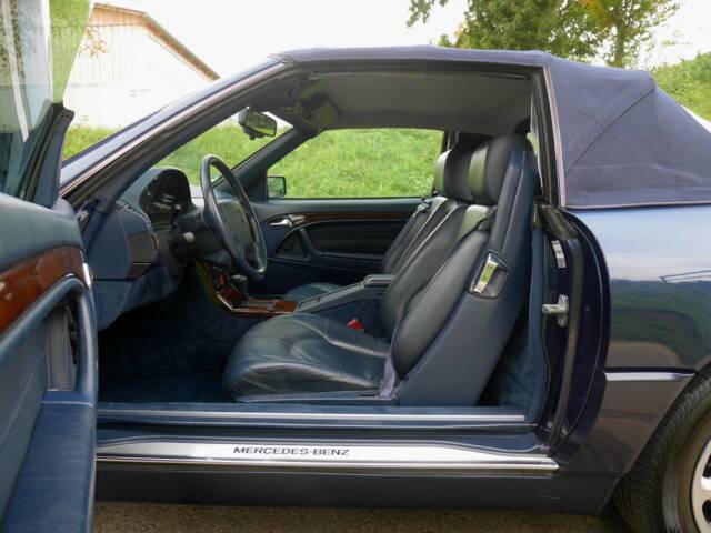 Mercedes-Benz SL 320