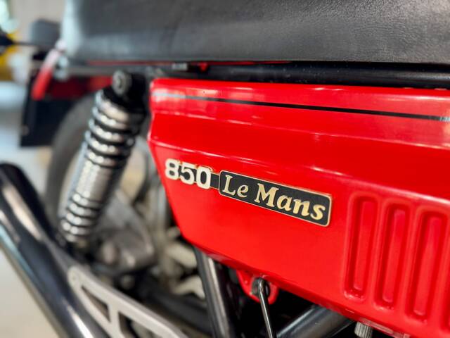 Moto Guzzi 850 LeMans