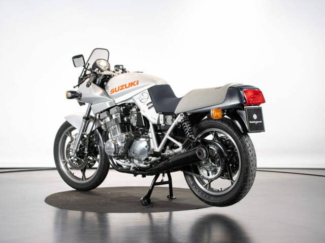 Suzuki GSX 750S Katana