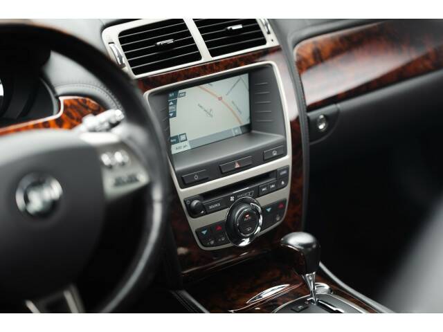 Jaguar XKR