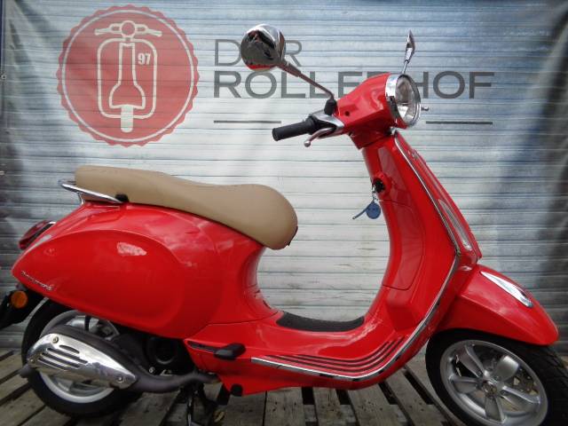 For Sale: Piaggio Vespa Primavera 50 2T (2017) offered for ...