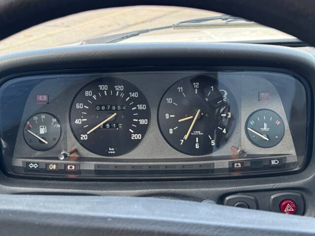 BMW 518