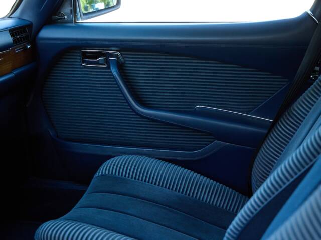 Mercedes-Benz 280 SE
