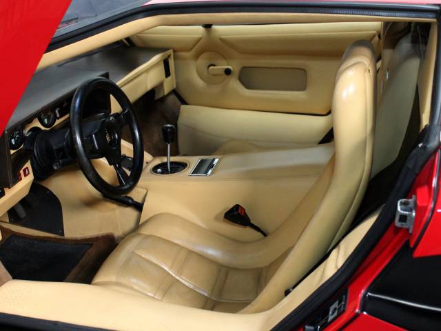 Lamborghini Countach LP 5000 S QV