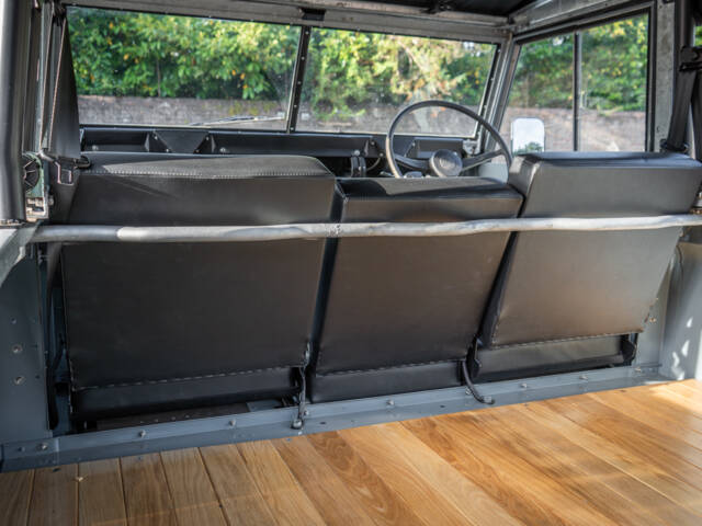 Land Rover 109