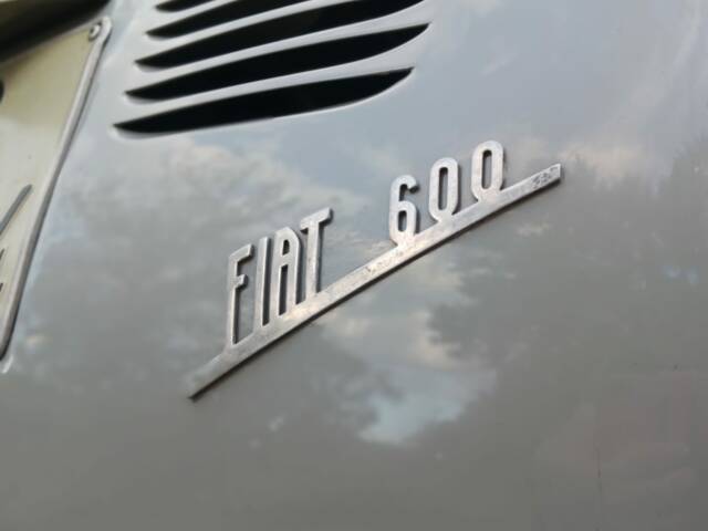 FIAT 600
