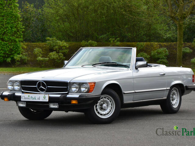 Bild 1/50 von Mercedes-Benz 380 SL (1983)