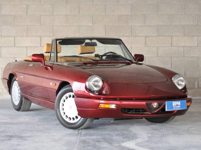 Immagine 1/58 di Alfa Romeo 1.6 Spider (1992)
