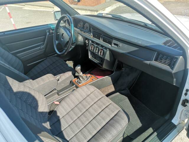 Mercedes-Benz 190 E 1.8
