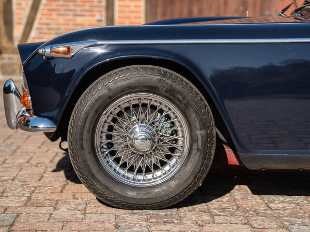 Triumph TR 250