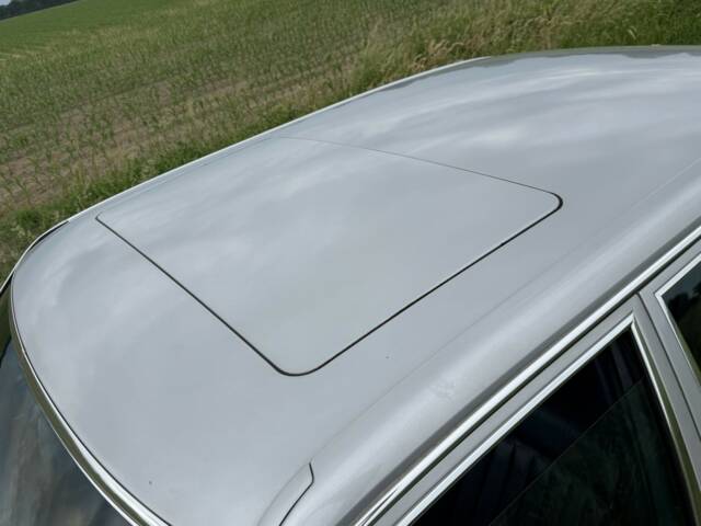 Mercedes-Benz 500 SEL