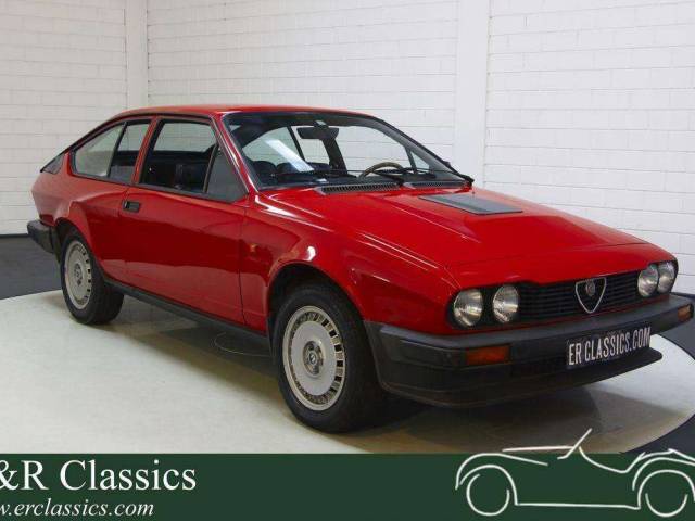 Image 1/19 of Alfa Romeo GTV 6 2.5 (1981)