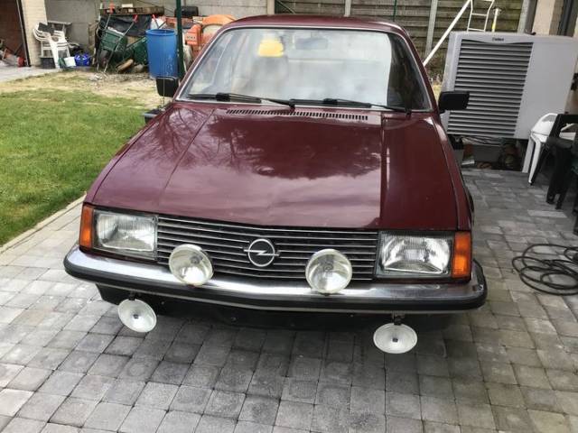 Immagine 1/9 di Opel Ascona 1,9 (1980)