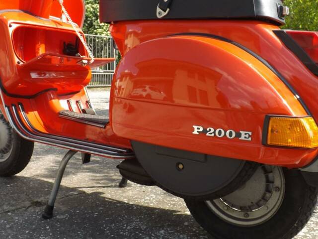 Piaggio Vespa P 200 E