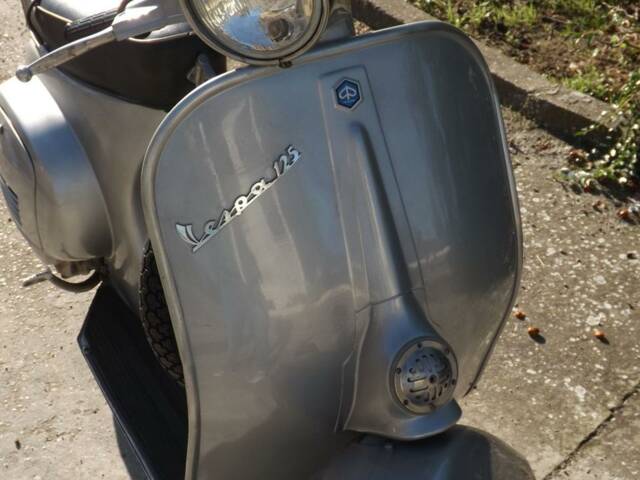 Piaggio Vespa 125 Primavera