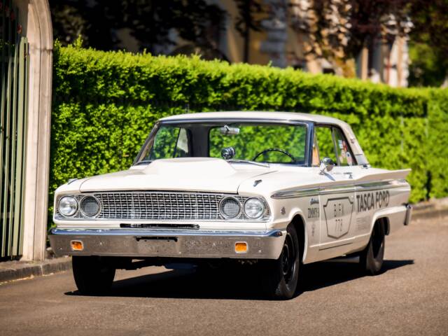 Ford Fairlane 500