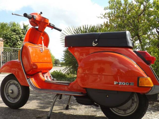 Piaggio Vespa P 200 E