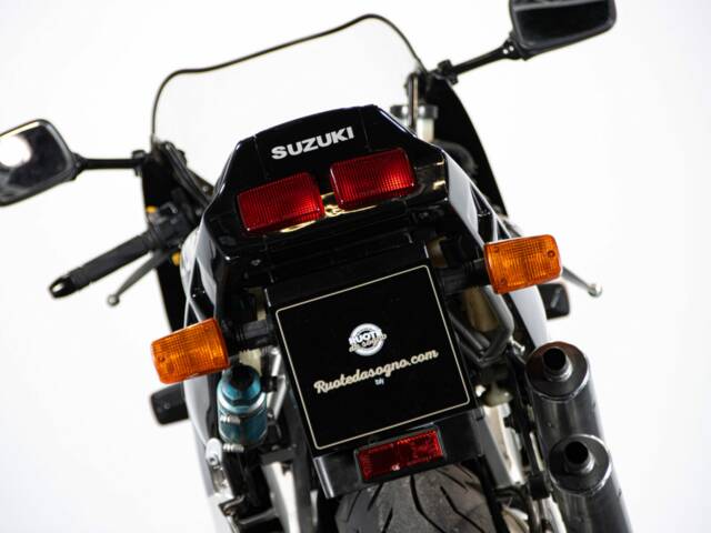 Suzuki RGV 250 Gamma