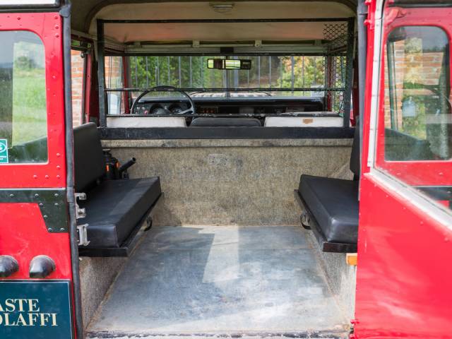 Land Rover 88