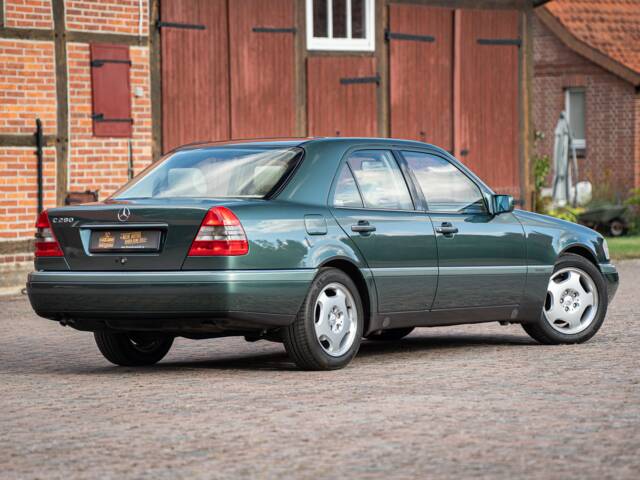Mercedes-Benz C 280